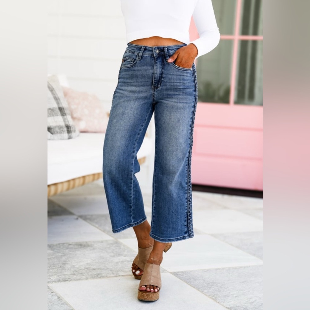 BNWT JUDY BLUE HIGH WAIST BRAIDED SIDES SIZS 11